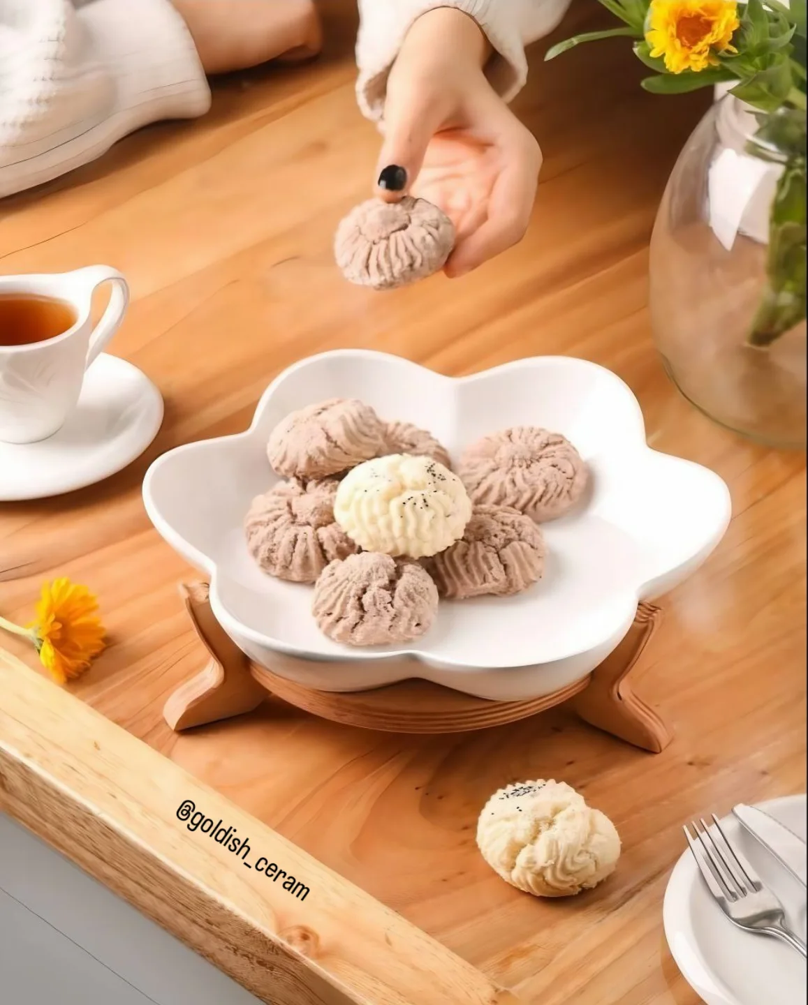 شیرینی خوری